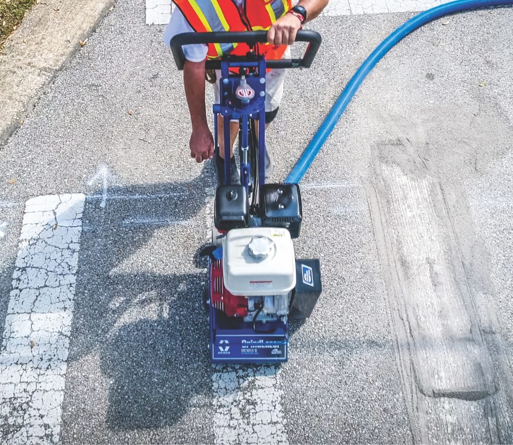 proses penghapusan marka dengan grindlazer
